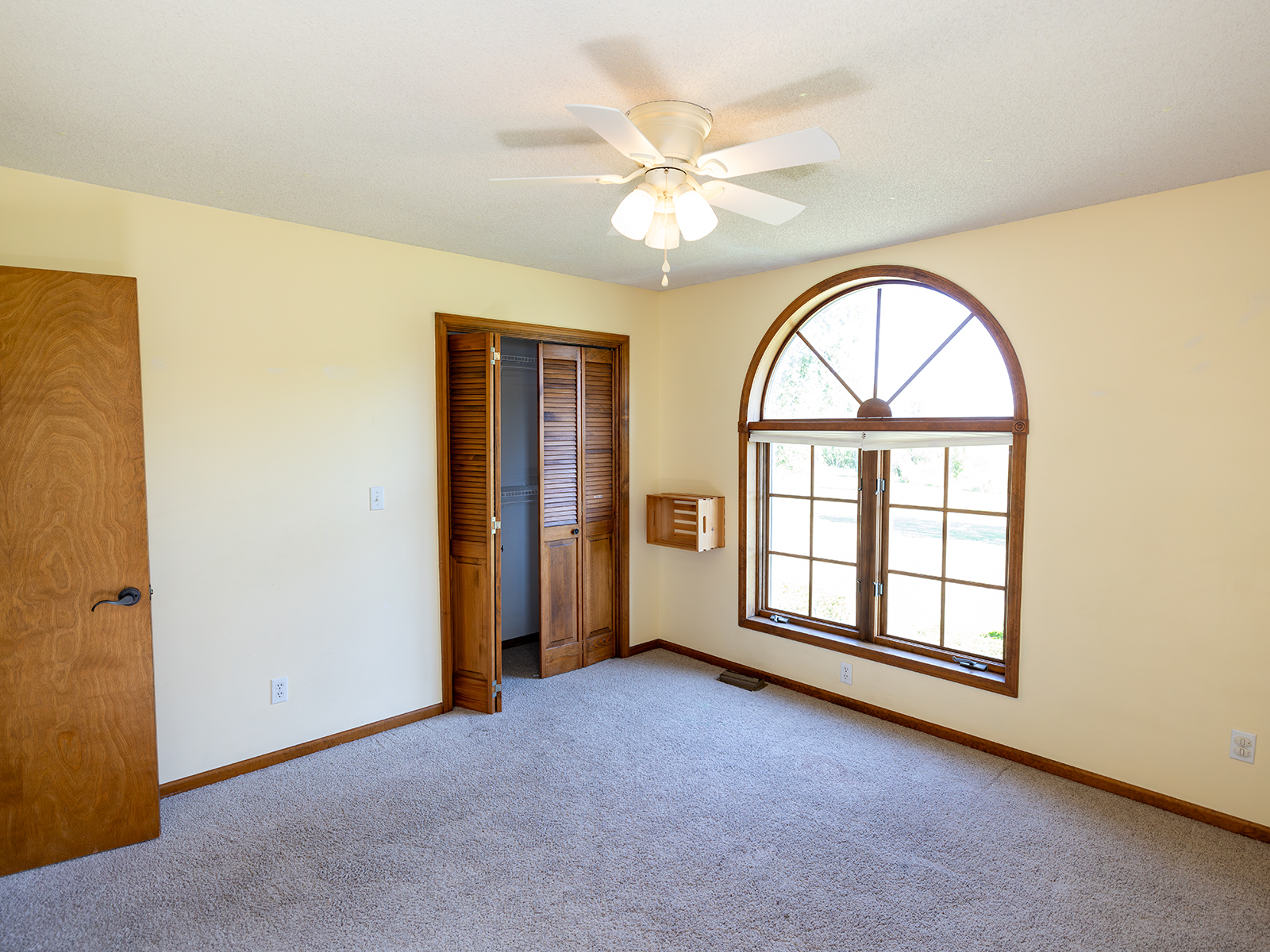 New London, Missouri, 63459, United States, 3 Bedrooms Bedrooms, ,2 BathroomsBathrooms,Residential,For Sale,1942717