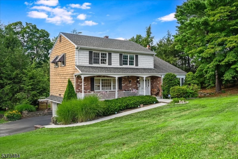 West Milford Twp., New Jersey, 07480-1601, United States, 4 Bedrooms Bedrooms, ,3 BathroomsBathrooms,Residential,For Sale,1928755