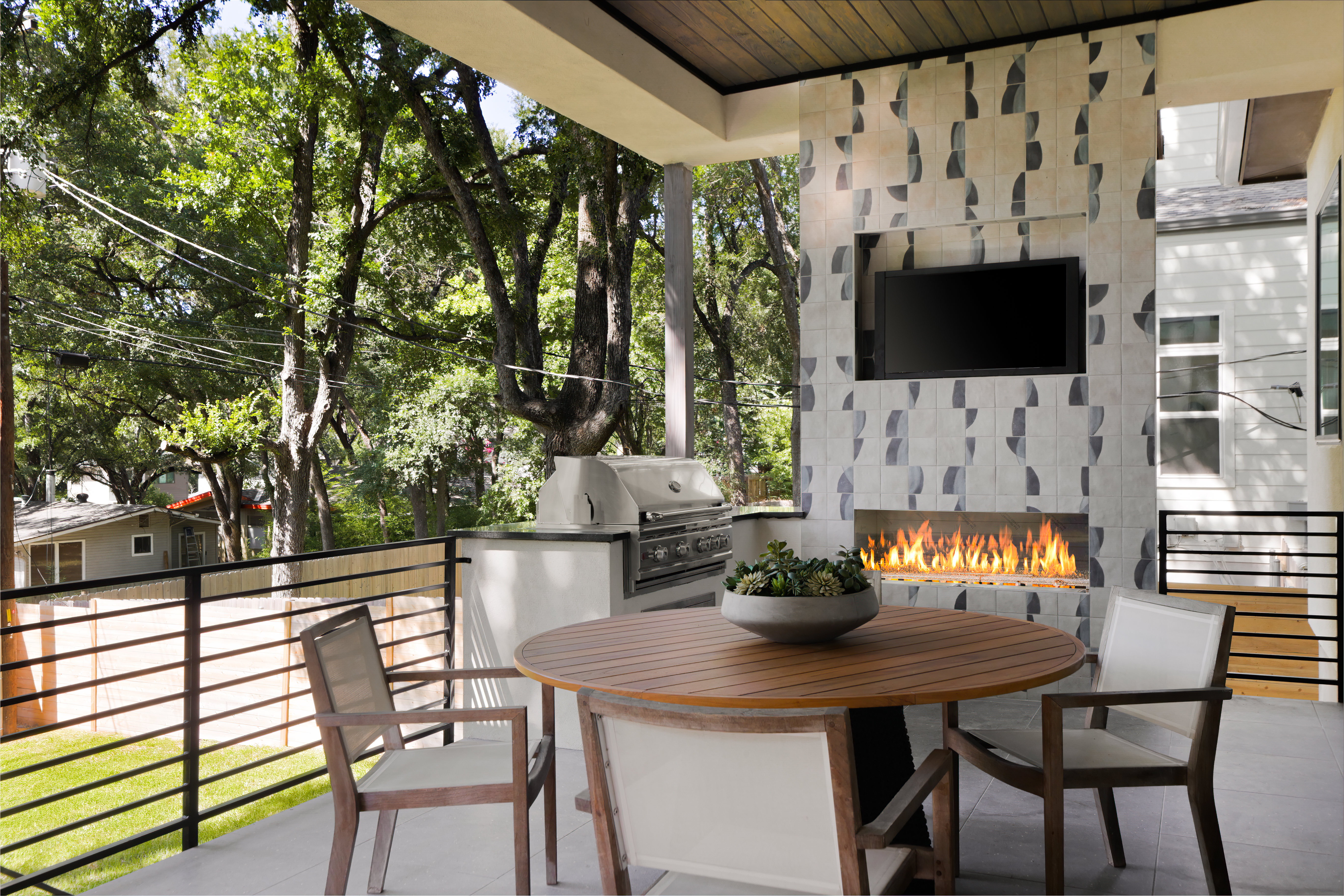  Modern Design and Privacy in the Heart of Barton Hills - 物件實景