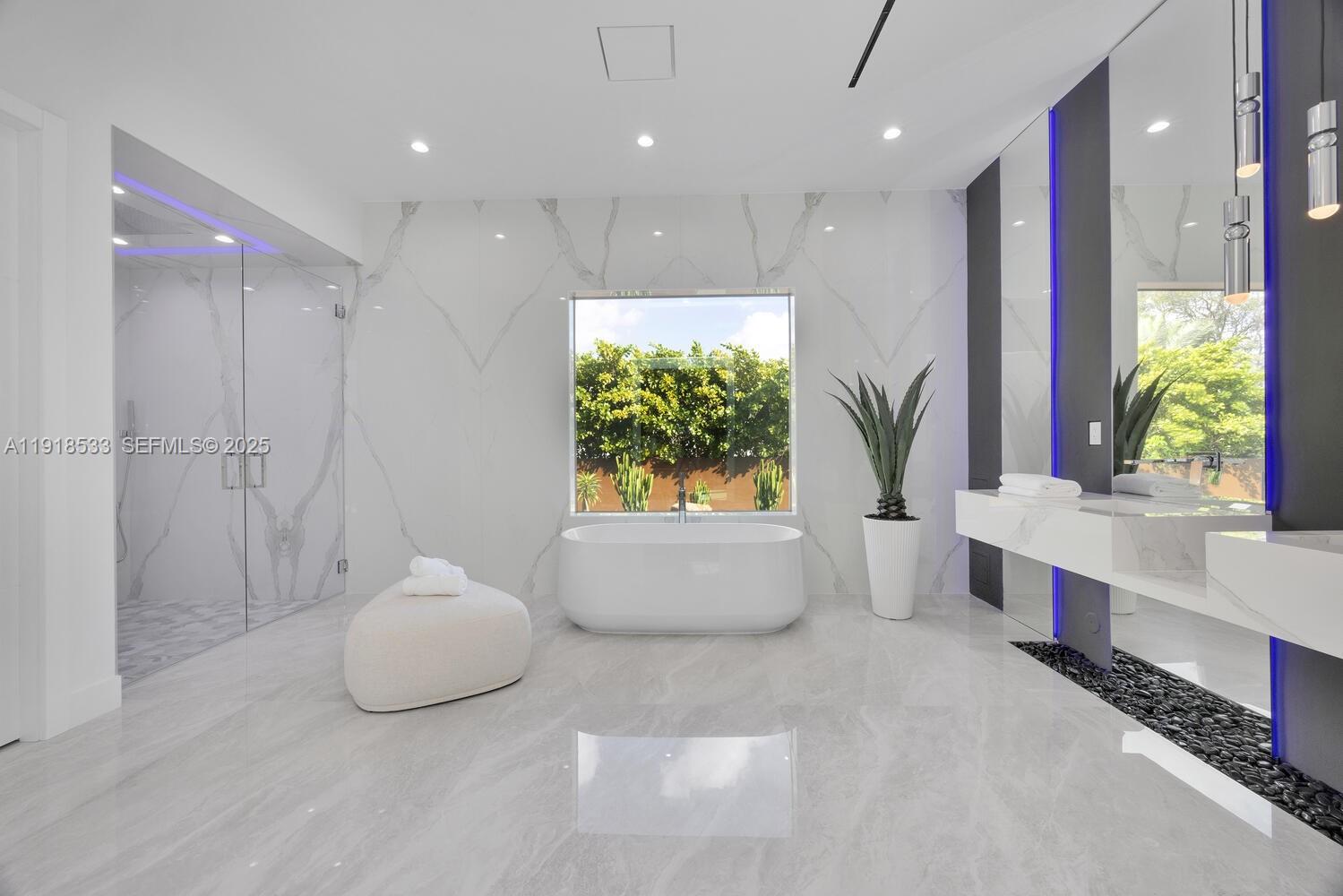 Miami, Florida, 33173, United States, 6 Bedrooms Bedrooms, ,7 BathroomsBathrooms,Residential,For Sale,2001798