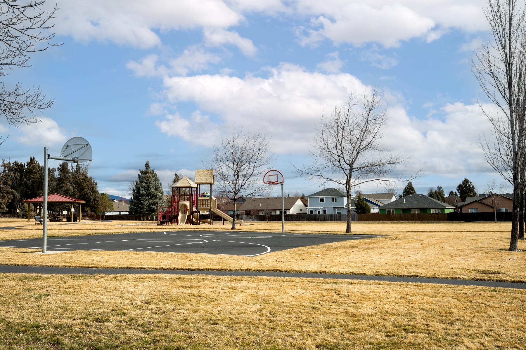 2465 NE 7th Lane Redmond, OR 97756 - 物件實景