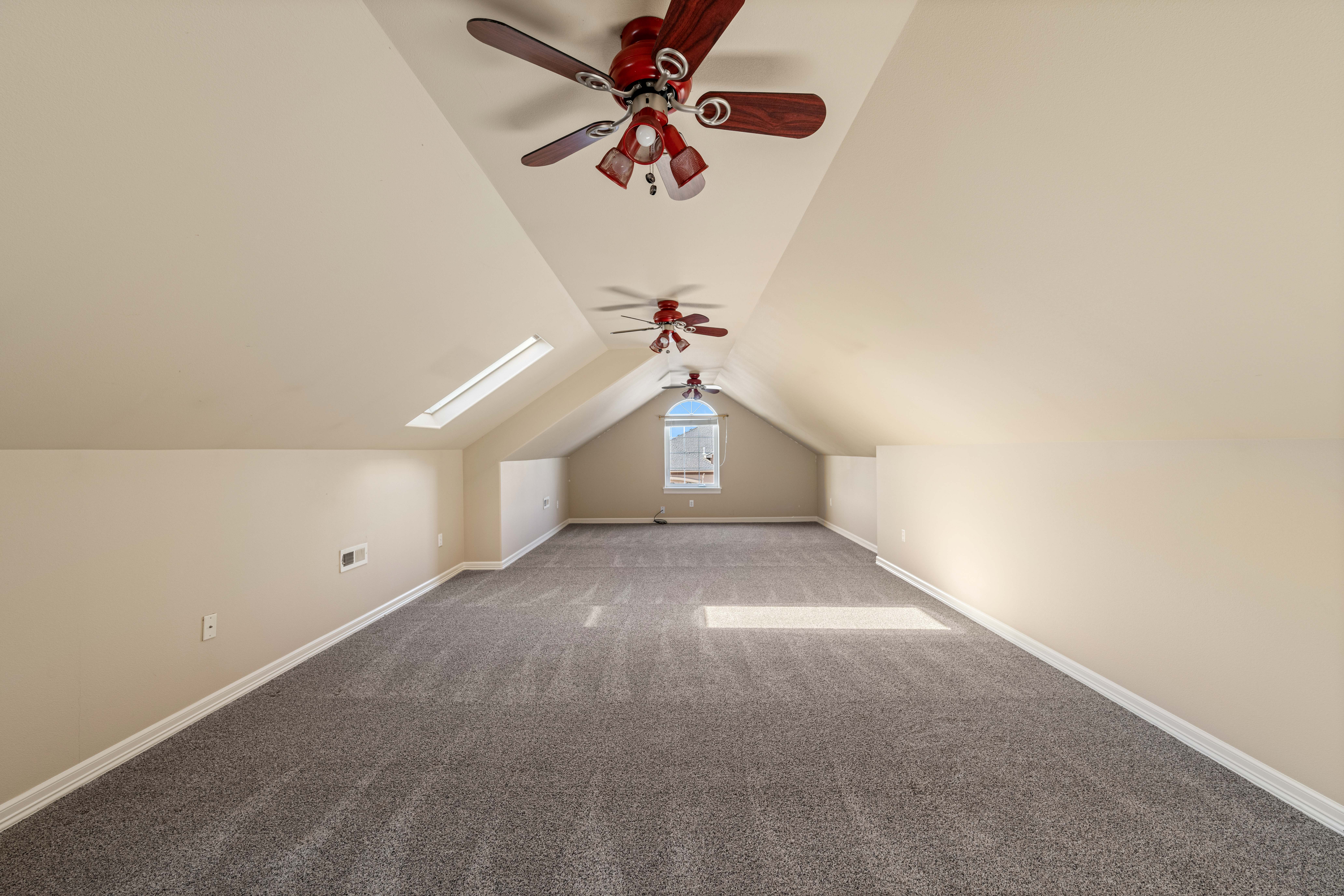  Pool, Course Frontage, Outdoor Kitchen &More - 物件實景