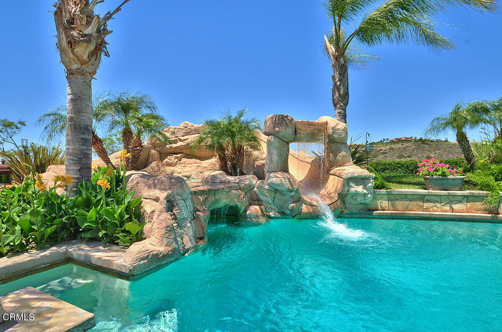 Camarillo, California, 93012, United States, 5 Bedrooms Bedrooms, ,4 BathroomsBathrooms,Residential,For Sale,1885935