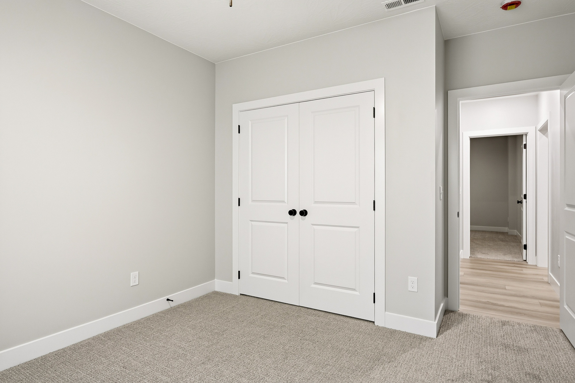 Cedar City, Utah, 84720, United States, 6 Bedrooms Bedrooms, ,4 BathroomsBathrooms,Residential,For Sale,1978281