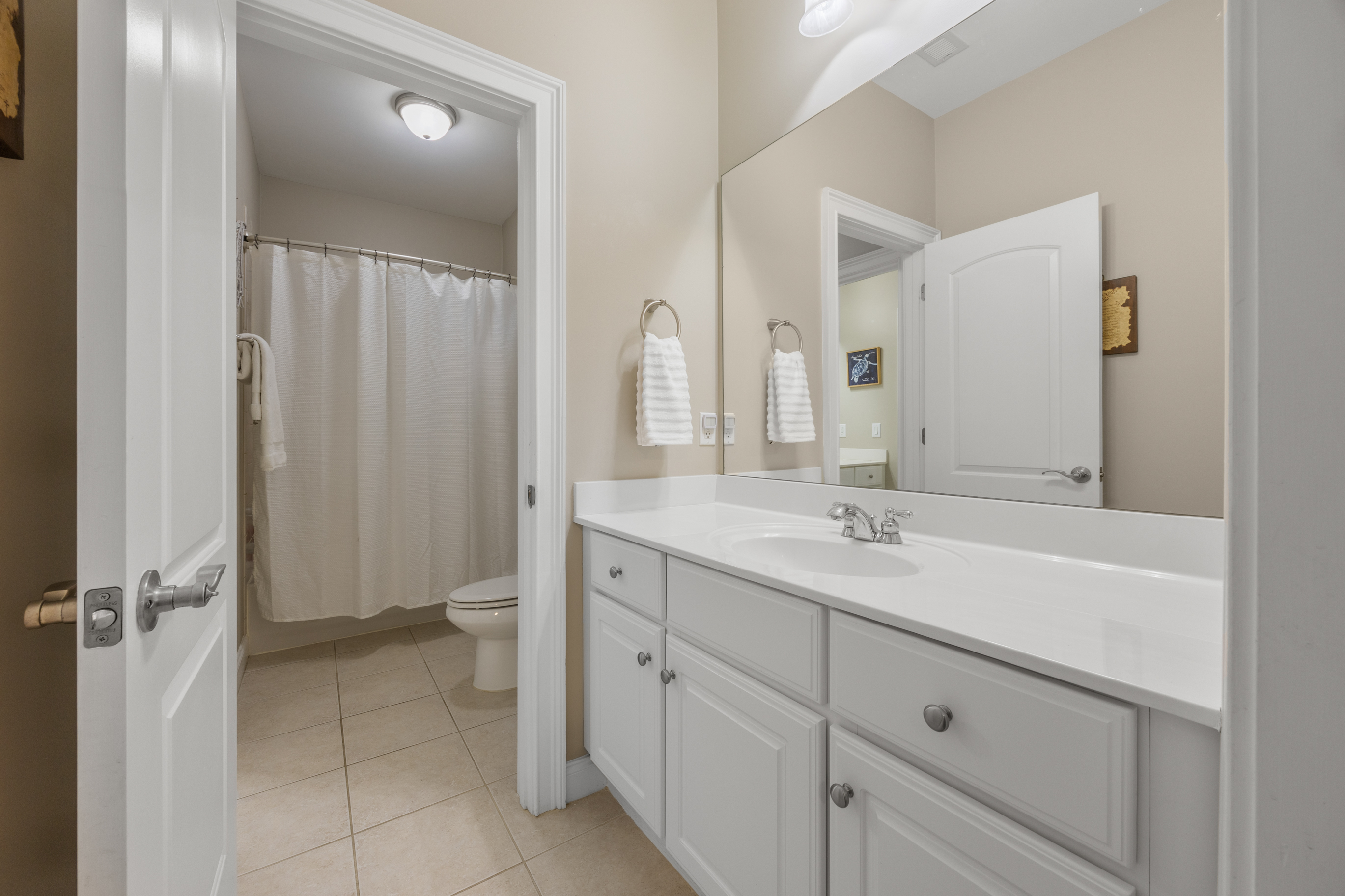  Impeccably Maintained Home in an Exclusive Gated Enclave - 物件實景