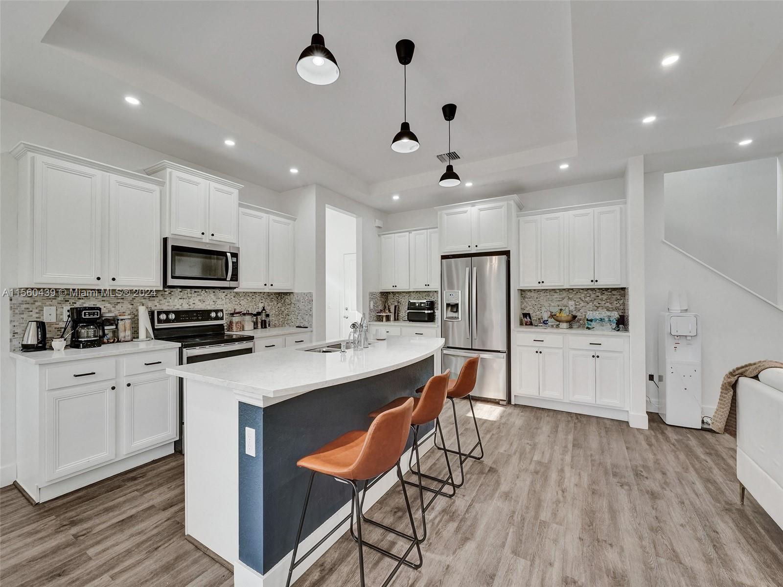 4334 Large Leaf Ln, Hollywood, Florida, 33021, United States, 6 Bedrooms Bedrooms, ,4 BathroomsBathrooms,Residential,For Sale,4334 Large Leaf Ln,1500872