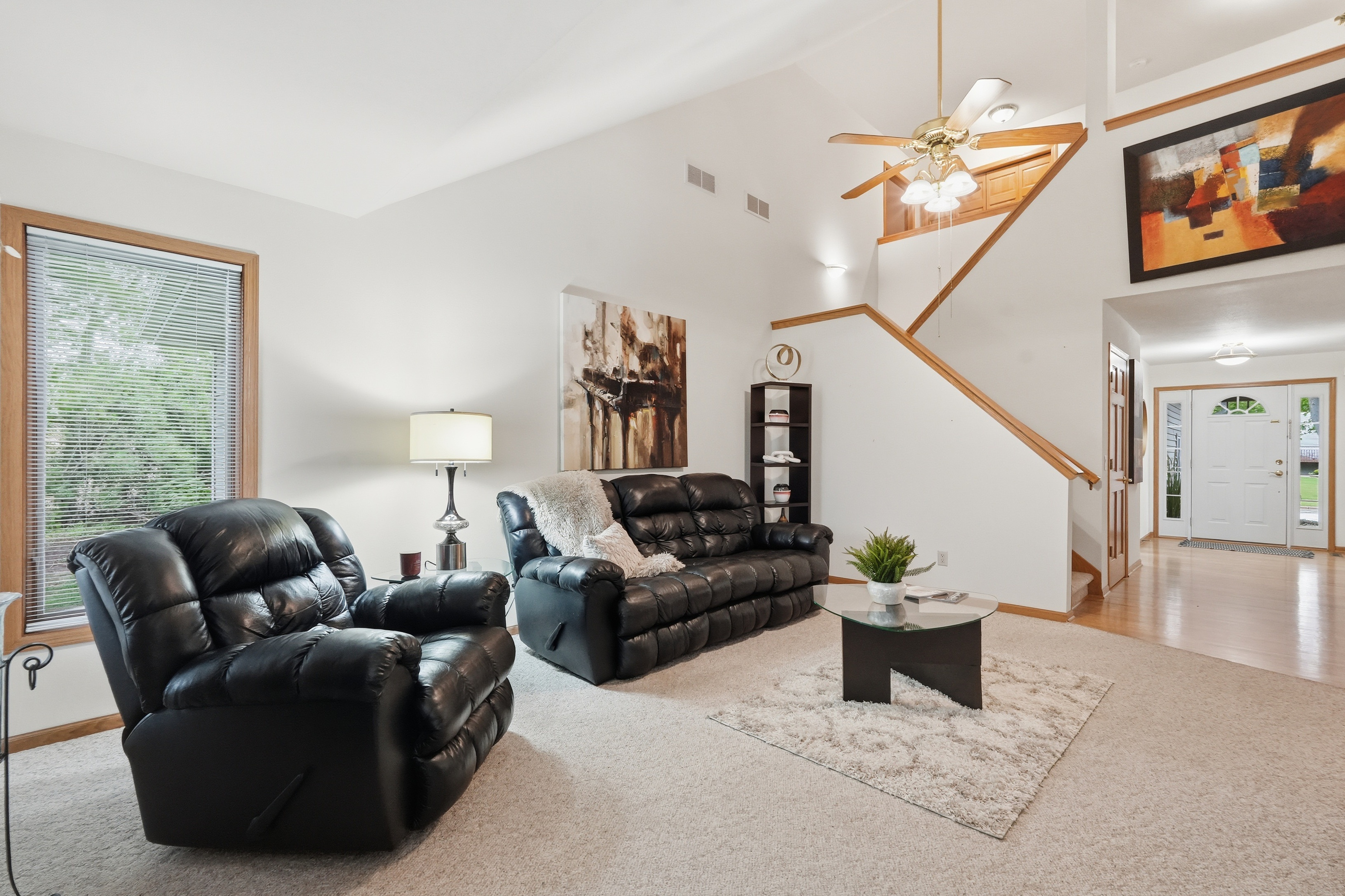  Custom Home in Serene Location - 物件實景