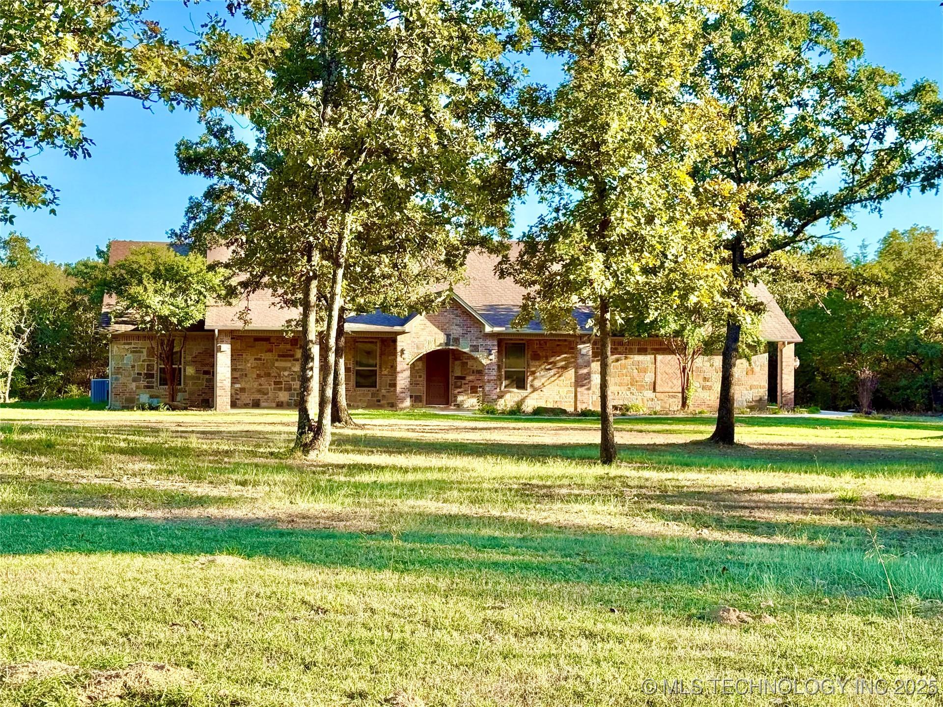 Checotah, Oklahoma, 74426, United States, 4 Bedrooms Bedrooms, ,4 BathroomsBathrooms,Residential,For Sale,1980942