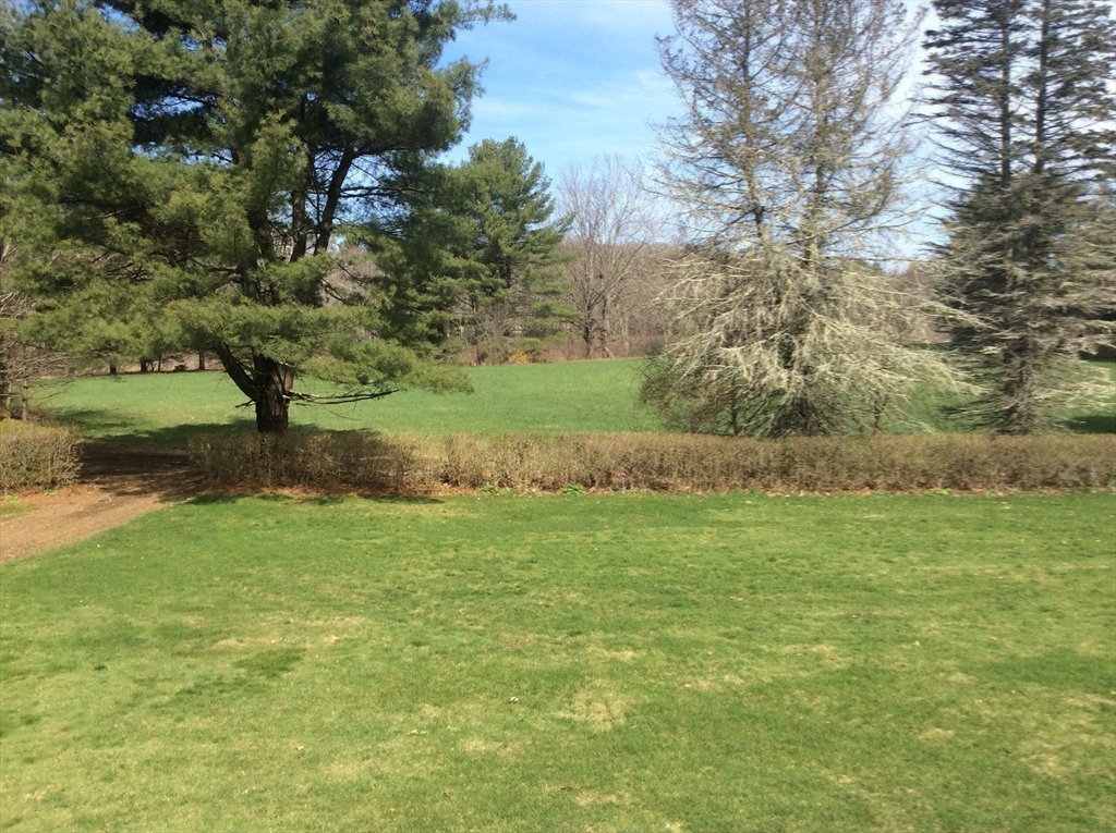 North Brookfield, Massachusetts, 01535, United States, 4 Bedrooms Bedrooms, ,2 BathroomsBathrooms,Residential,For Sale,1980340