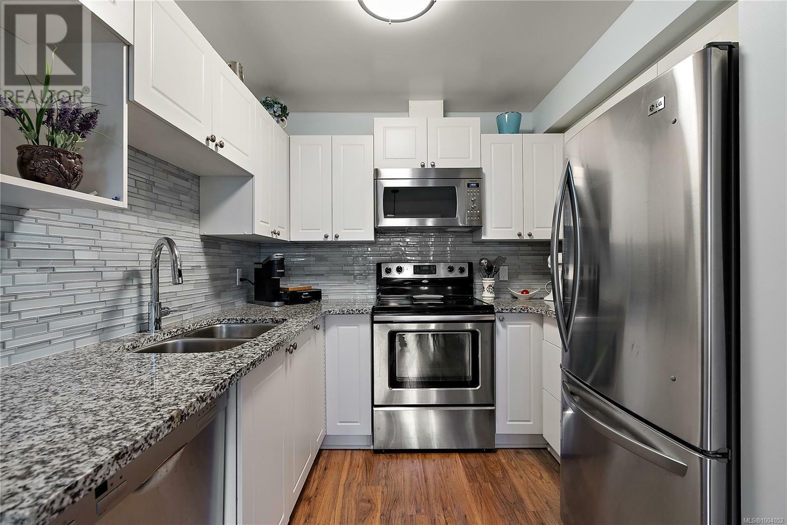 VIEW ROYAL, British Columbia, V9A 7M7, CA, 2 Bedrooms Bedrooms, ,2 BathroomsBathrooms,Residential,For Sale,1874084