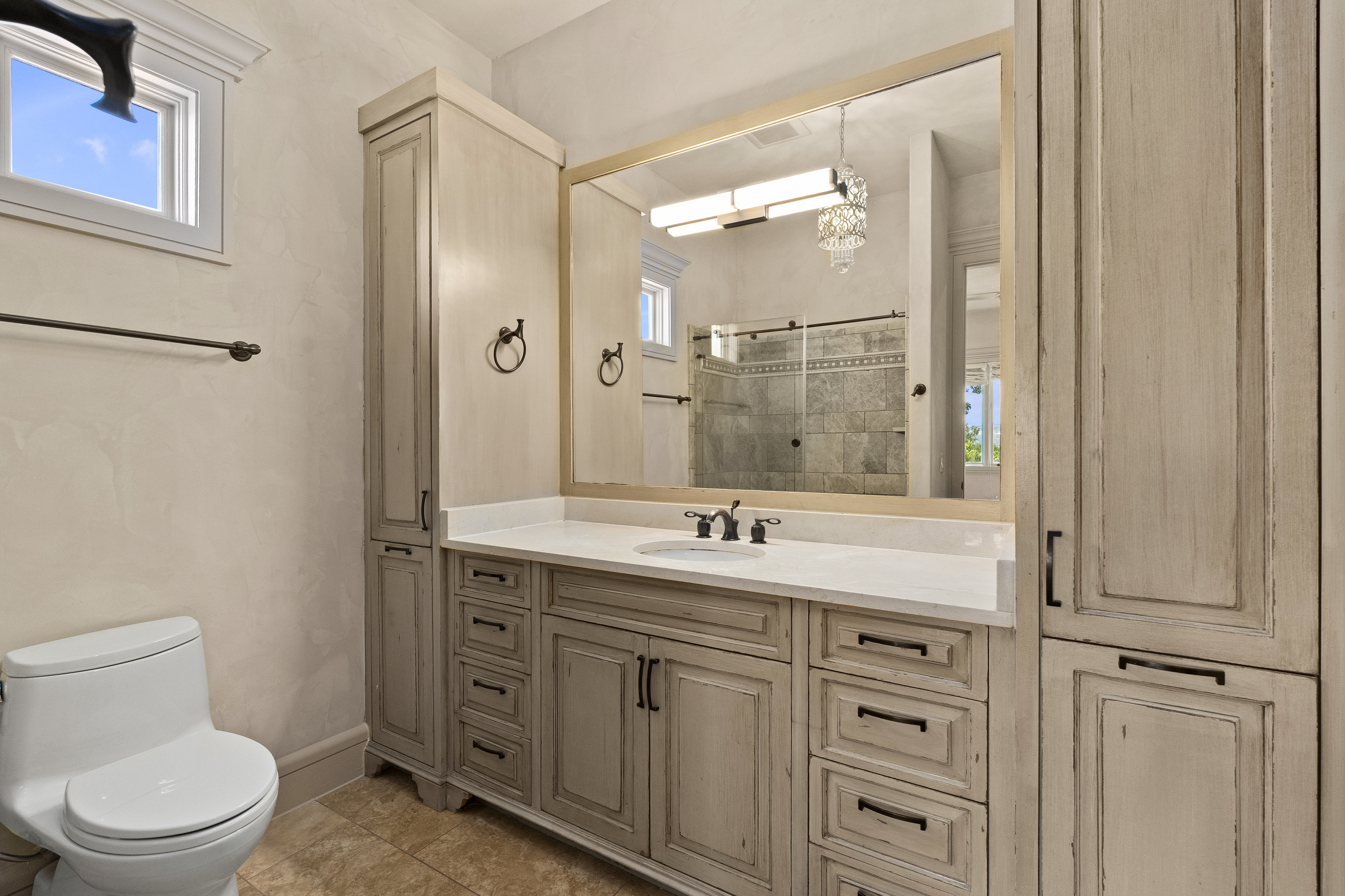  Mediterranean Style Estate in The Dominion - 物件實景