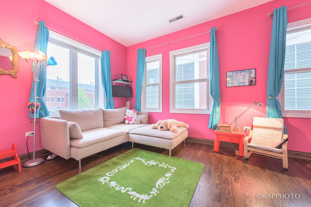 310 E 18th St, Chicago, Illinois, 60616, United States, 3 Bedrooms Bedrooms, ,4 BathroomsBathrooms,Residential,For Sale,310 E 18th St,1010356