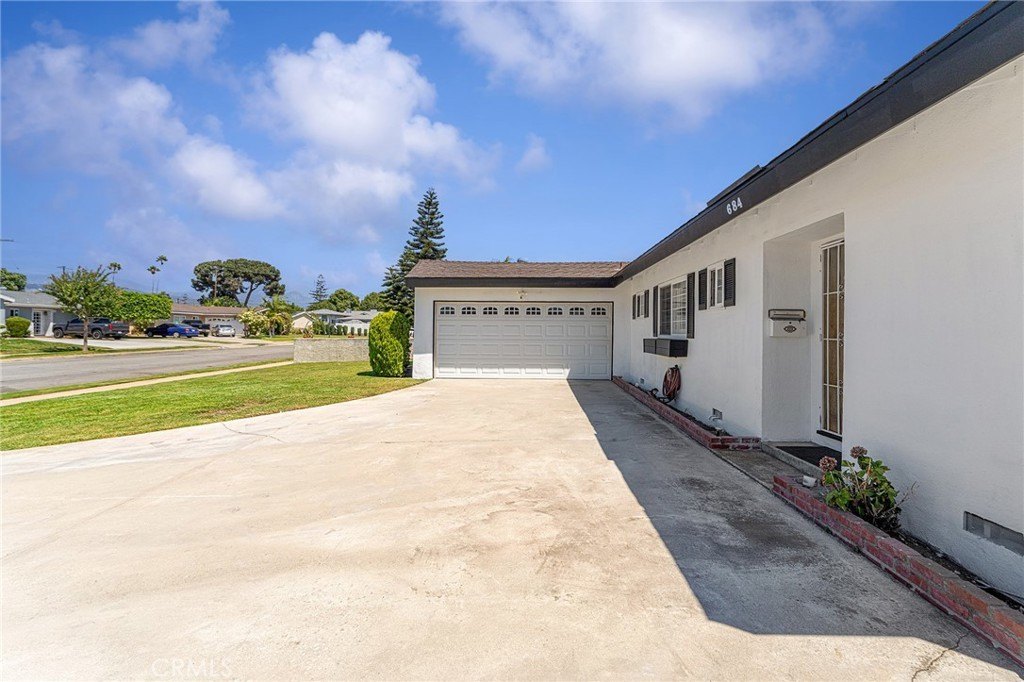 Covina, California, 91722, United States, 4 Bedrooms Bedrooms, ,1 BathroomBathrooms,Residential,For Sale,1923336