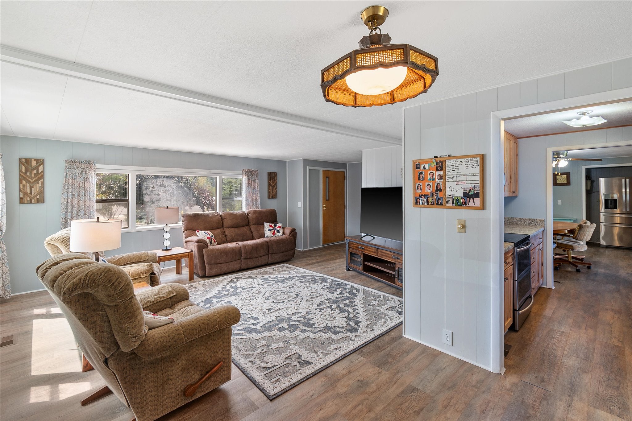 Helena, Montana, 59602, United States, 3 Bedrooms Bedrooms, ,2 BathroomsBathrooms,Residential,For Sale,1898450