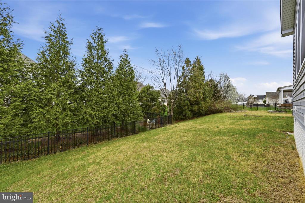 Winchester, Virginia, 22602, United States, 6 Bedrooms Bedrooms, ,5 BathroomsBathrooms,Residential,For Sale,2032756