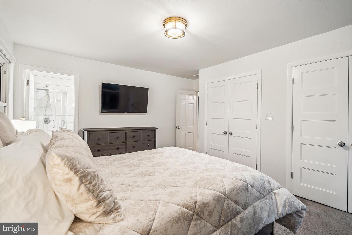 Annapolis, Maryland, 21403, United States, 5 Bedrooms Bedrooms, ,3 BathroomsBathrooms,Residential,For Sale,1839028