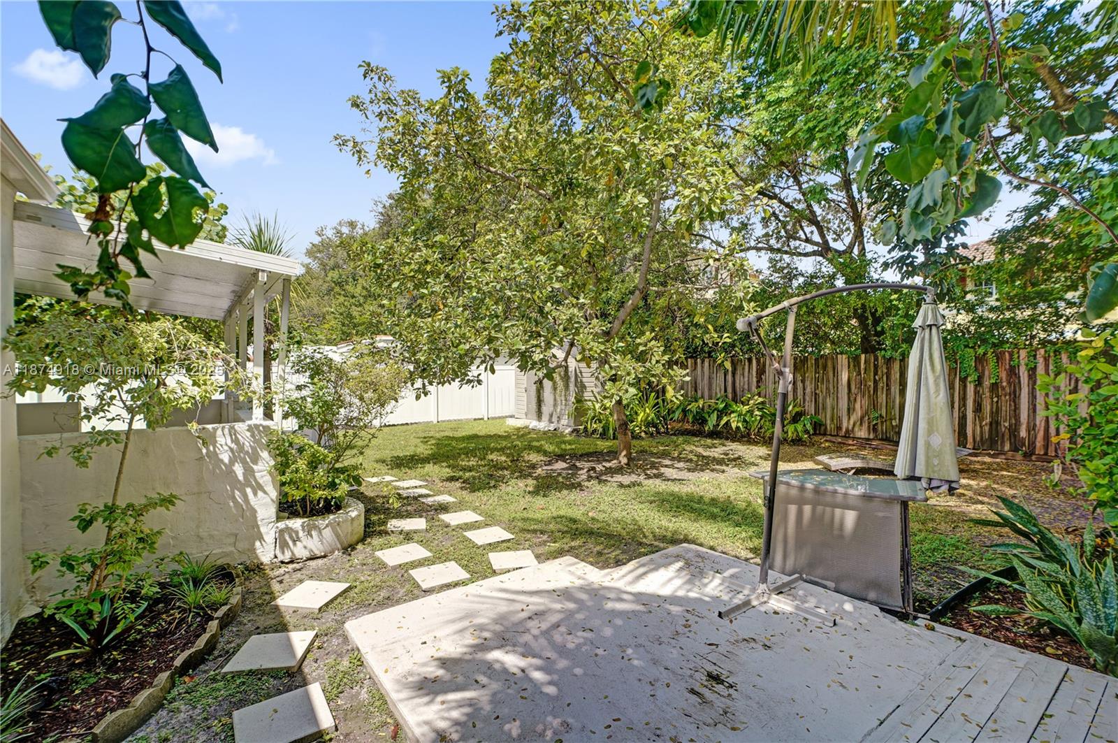 Miami, Florida, 33138, United States, 3 Bedrooms Bedrooms, ,2 BathroomsBathrooms,Residential,For Sale,1947884