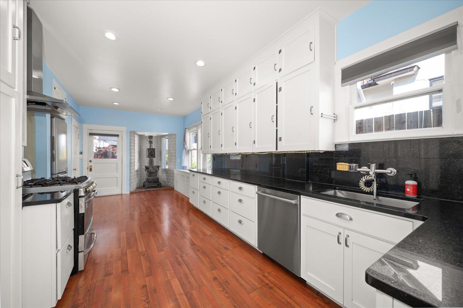 Spokane, Washington, 99204, United States, 4 Bedrooms Bedrooms, ,3 BathroomsBathrooms,Residential,For Sale,2001174