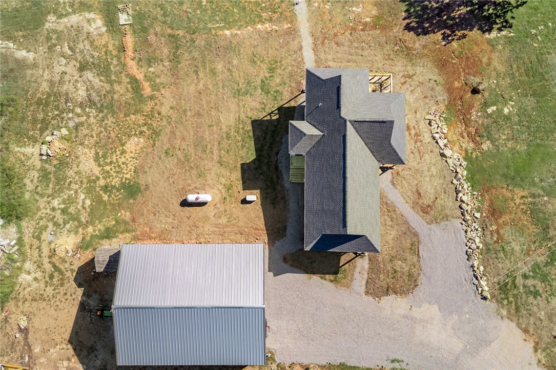 Yellville, Arkansas, 72687, United States, 2 Bedrooms Bedrooms, ,3 BathroomsBathrooms,Residential,For Sale,1970032