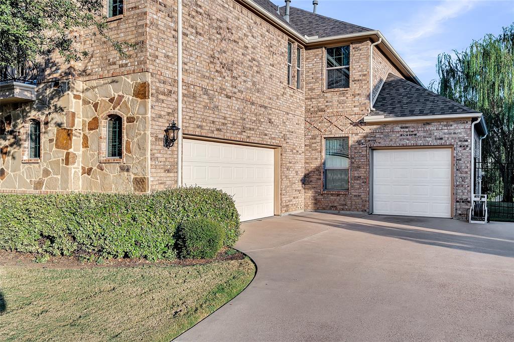 Grand Prairie, Texas, 75054, United States, 4 Bedrooms Bedrooms, ,4 BathroomsBathrooms,Residential,For Sale,1977101