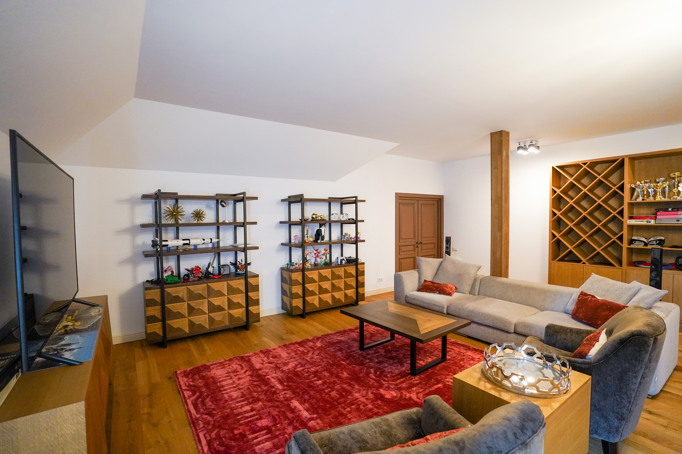  Villa with a 19-Hectare Private Estate on the Edge of the Forest - 物件實景