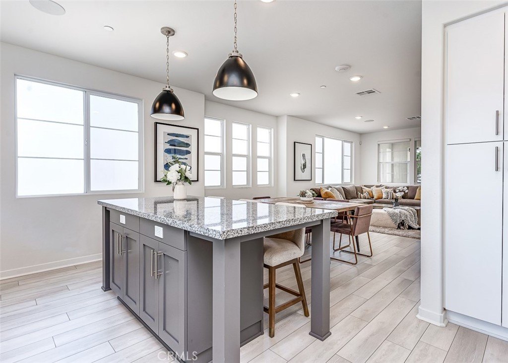 La Mirada, California, 90638, United States, 3 Bedrooms Bedrooms, ,4 BathroomsBathrooms,Residential,For Sale,1927510