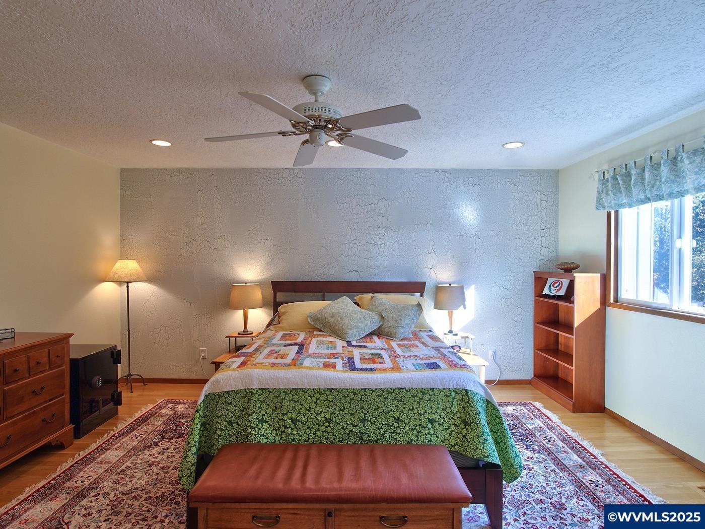 Portland, Oregon, 97229, United States, 4 Bedrooms Bedrooms, ,3 BathroomsBathrooms,Residential,For Sale,1958422