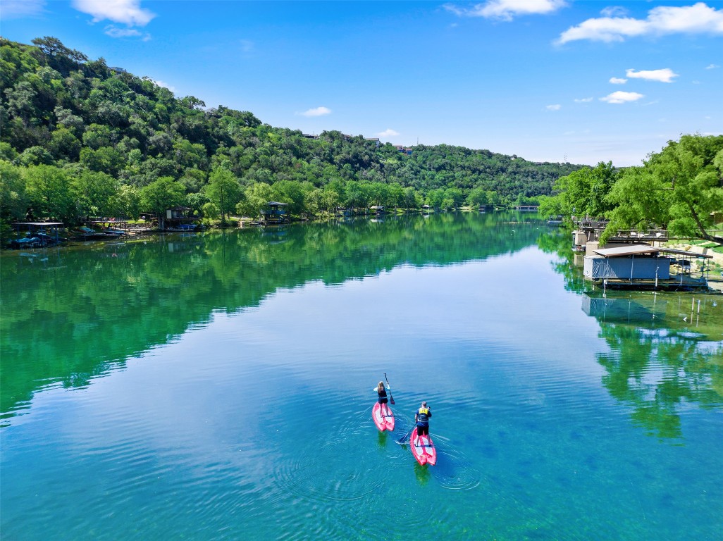 Austin, Texas, 78732, United States, 3 Bedrooms Bedrooms, ,3 BathroomsBathrooms,Residential,For Sale,1752781