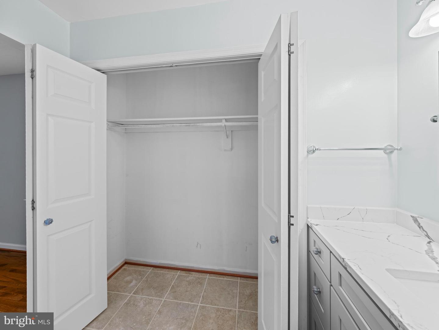 Annandale, Virginia, 22003, United States, 3 Bedrooms Bedrooms, ,4 BathroomsBathrooms,Residential,For Sale,2001924