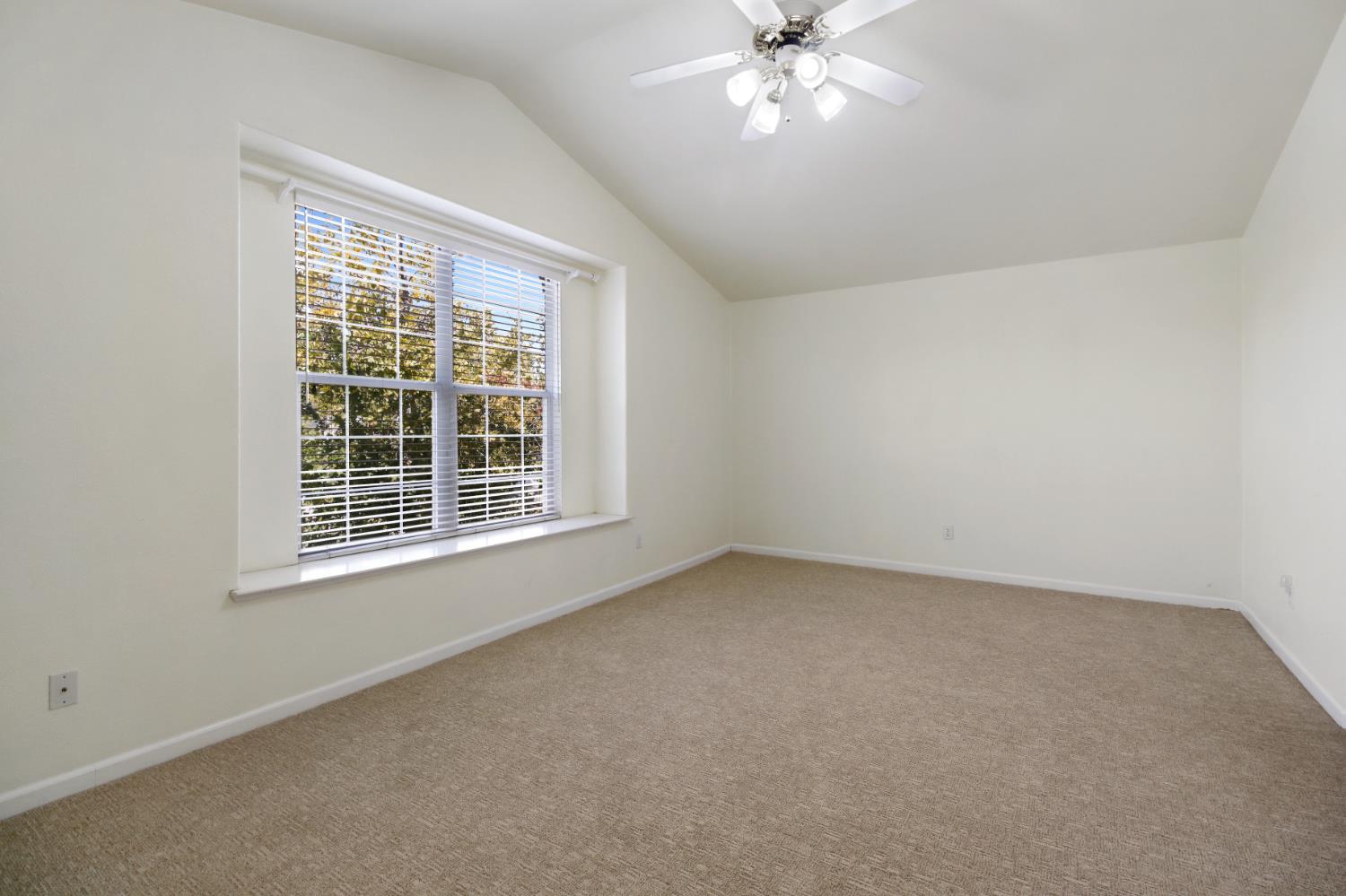 Folsom, California, 95630, United States, 4 Bedrooms Bedrooms, ,3 BathroomsBathrooms,Residential,For Sale,1926196
