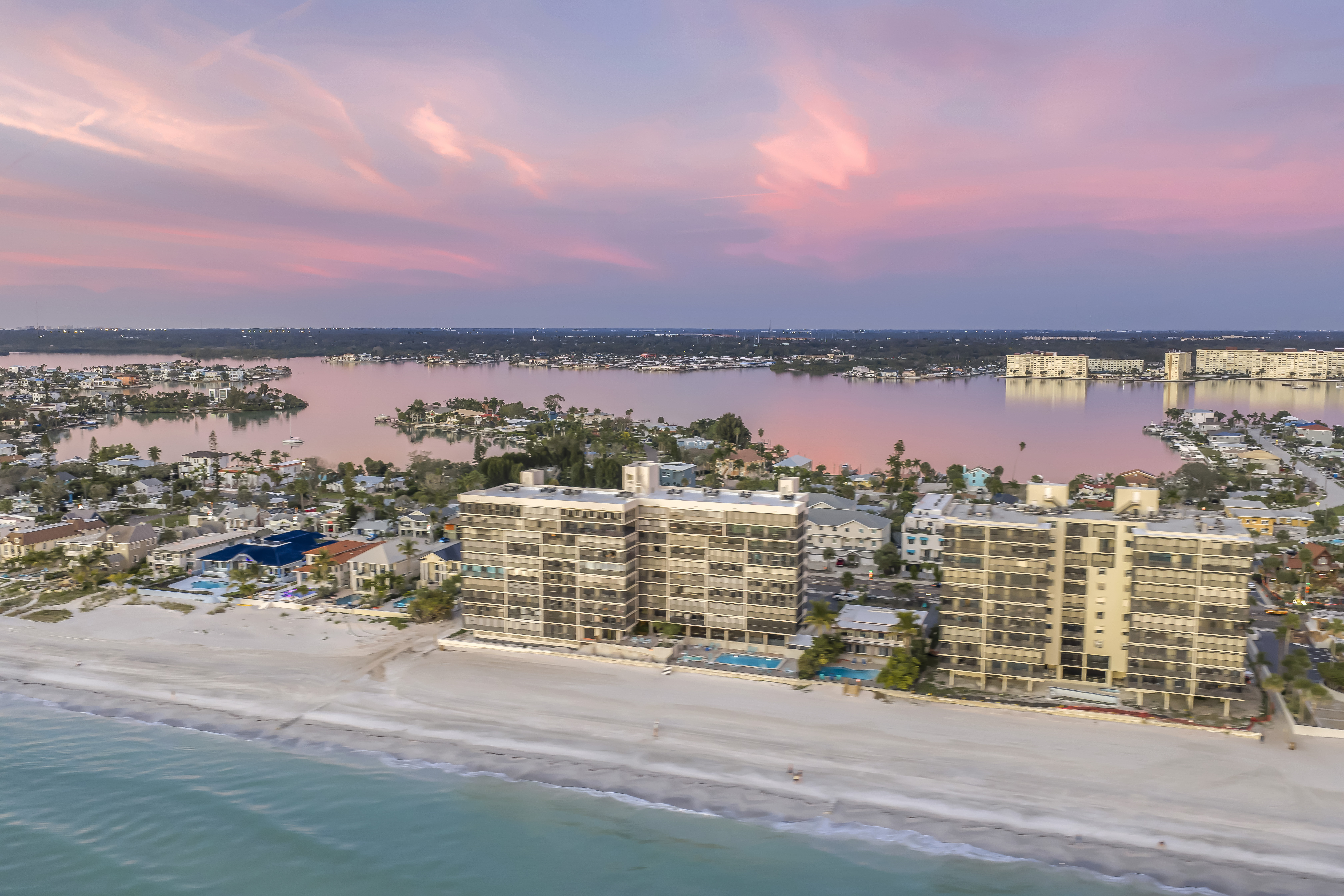 Madeira Beach, Florida, 33708, United States, 3 Bedrooms Bedrooms, ,2 BathroomsBathrooms,Residential,For Sale,2008549