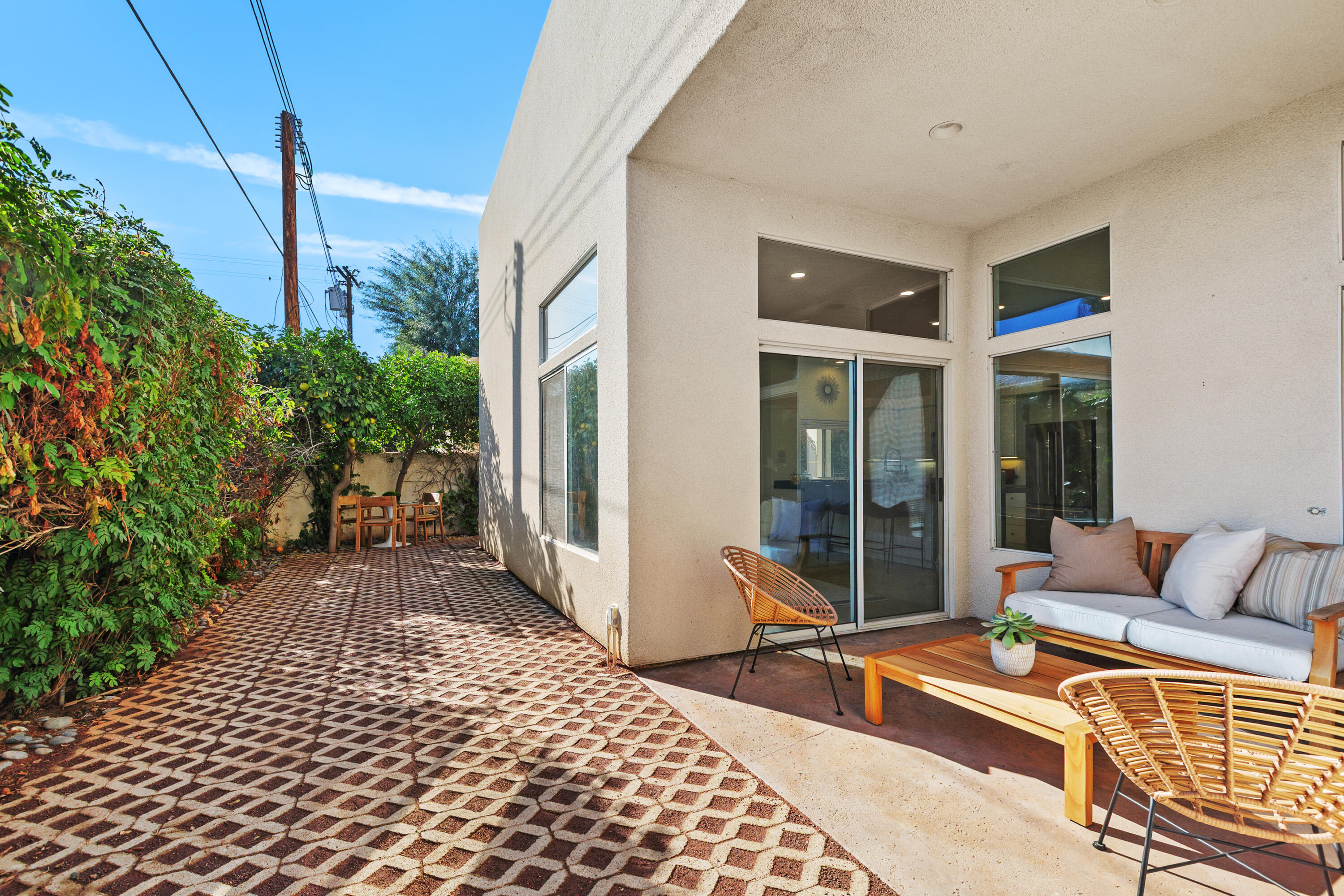 La Quinta, California, 92253, United States, 4 Bedrooms Bedrooms, ,1 BathroomBathrooms,Residential,For Sale,1999091