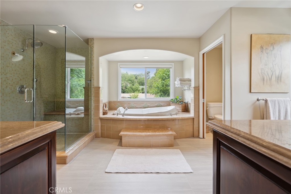 Tarzana, California, 91356, United States, 6 Bedrooms Bedrooms, ,5 BathroomsBathrooms,Residential,For Sale,1848701