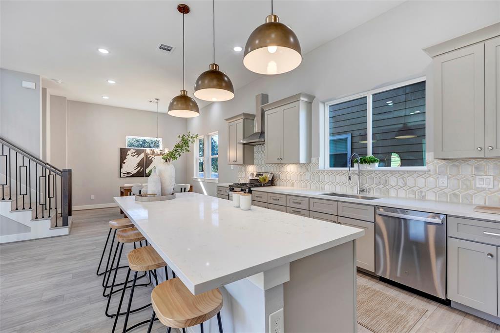 Houston, Texas, 77003, United States, 3 Bedrooms Bedrooms, ,4 BathroomsBathrooms,Residential,For Sale,1793835