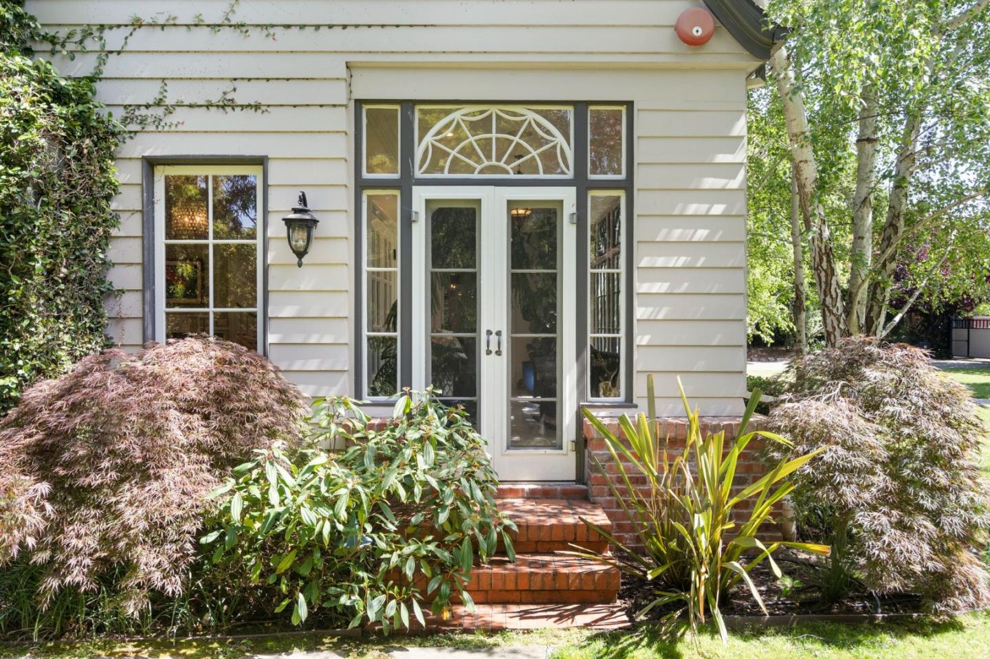 Hillsborough, California, 94010, United States, 6 Bedrooms Bedrooms, ,7 BathroomsBathrooms,Residential,For Sale,1947019