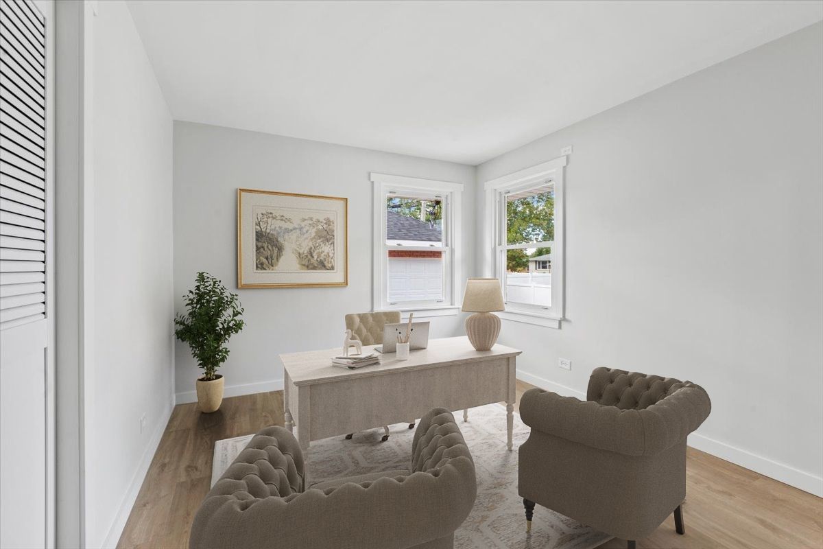 Evergreen Park, Illinois, 60805, United States, 5 Bedrooms Bedrooms, ,4 BathroomsBathrooms,Residential,For Sale,1972389