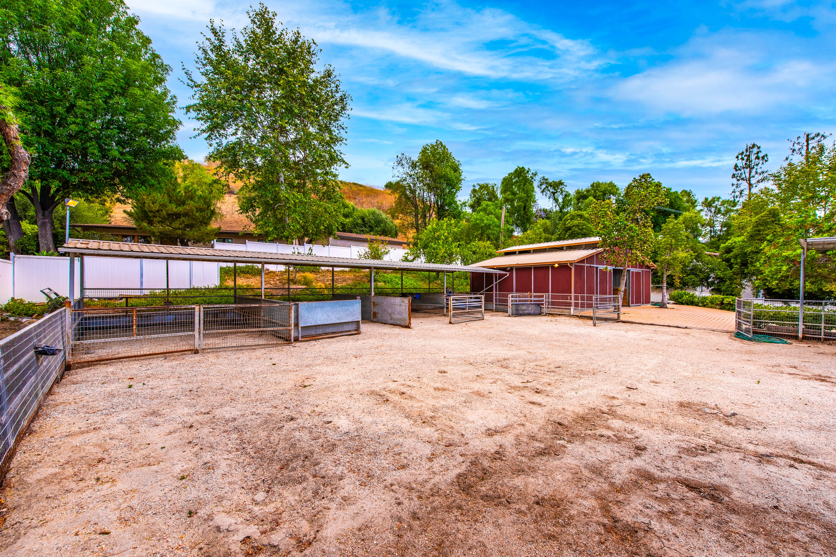 Ranch-Style Retreat in Rural Old Aguora - 物件實景