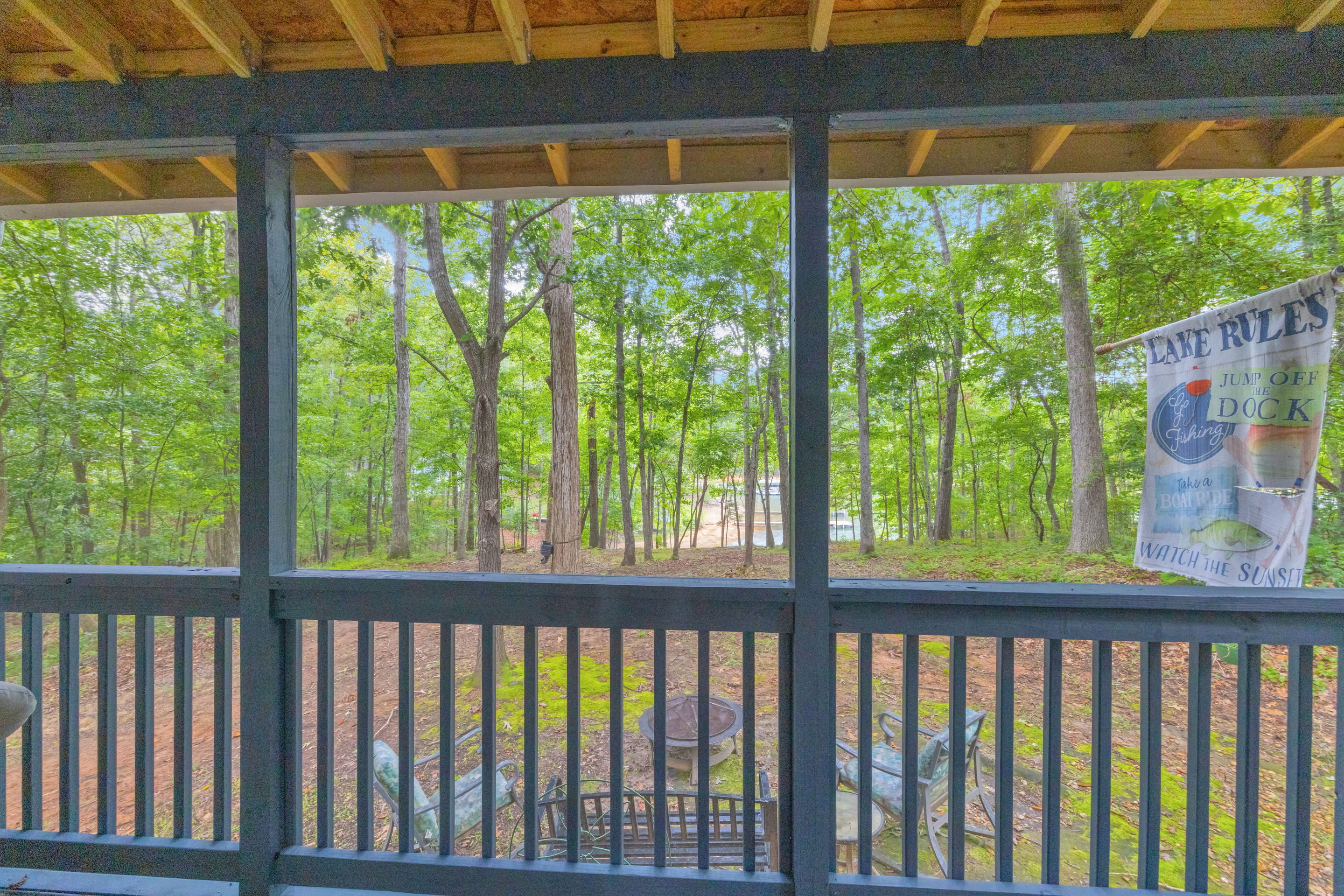 Hartwell, Georgia, 30643, United States, 2 Bedrooms Bedrooms, ,1 BathroomBathrooms,Residential,For Sale,1908192