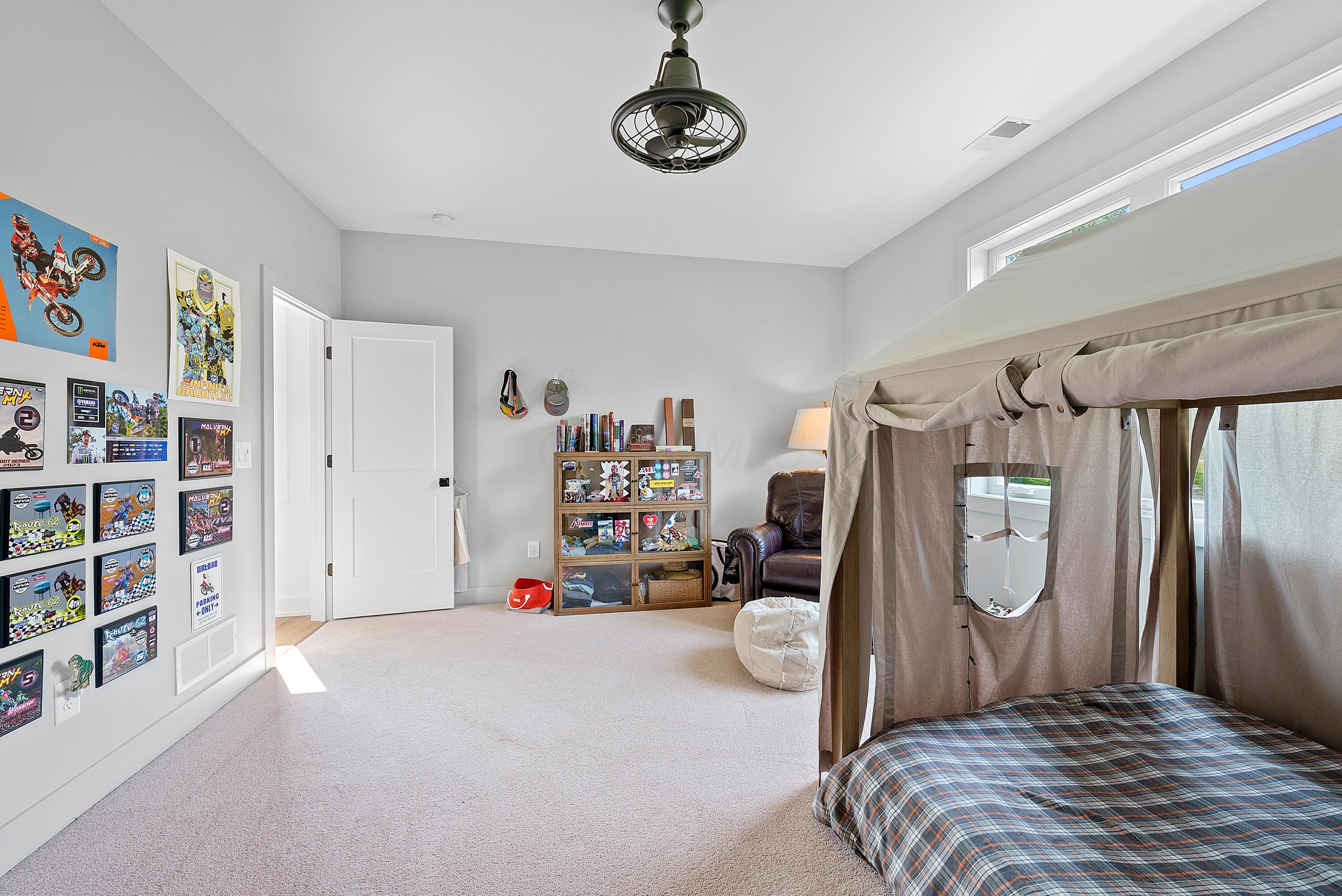 Alexandria, Ohio, 43001, United States, 4 Bedrooms Bedrooms, ,4 BathroomsBathrooms,Residential,For Sale,1907180