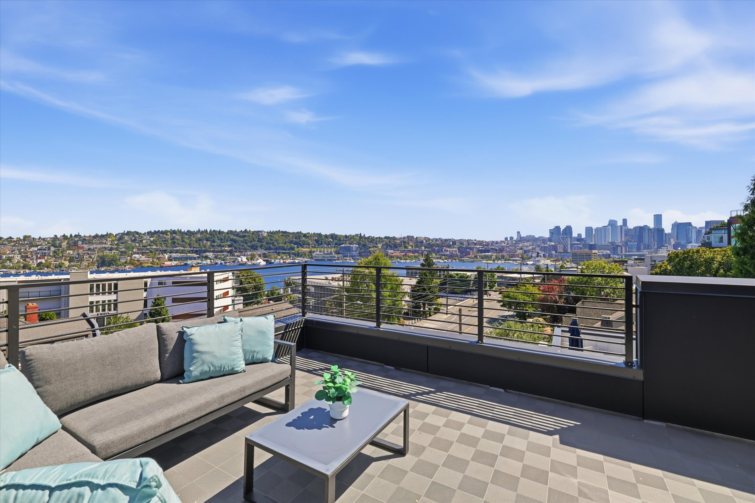  2011 Dexter Ave N Unit #A, Seattle, WA 98109 - 物件實景