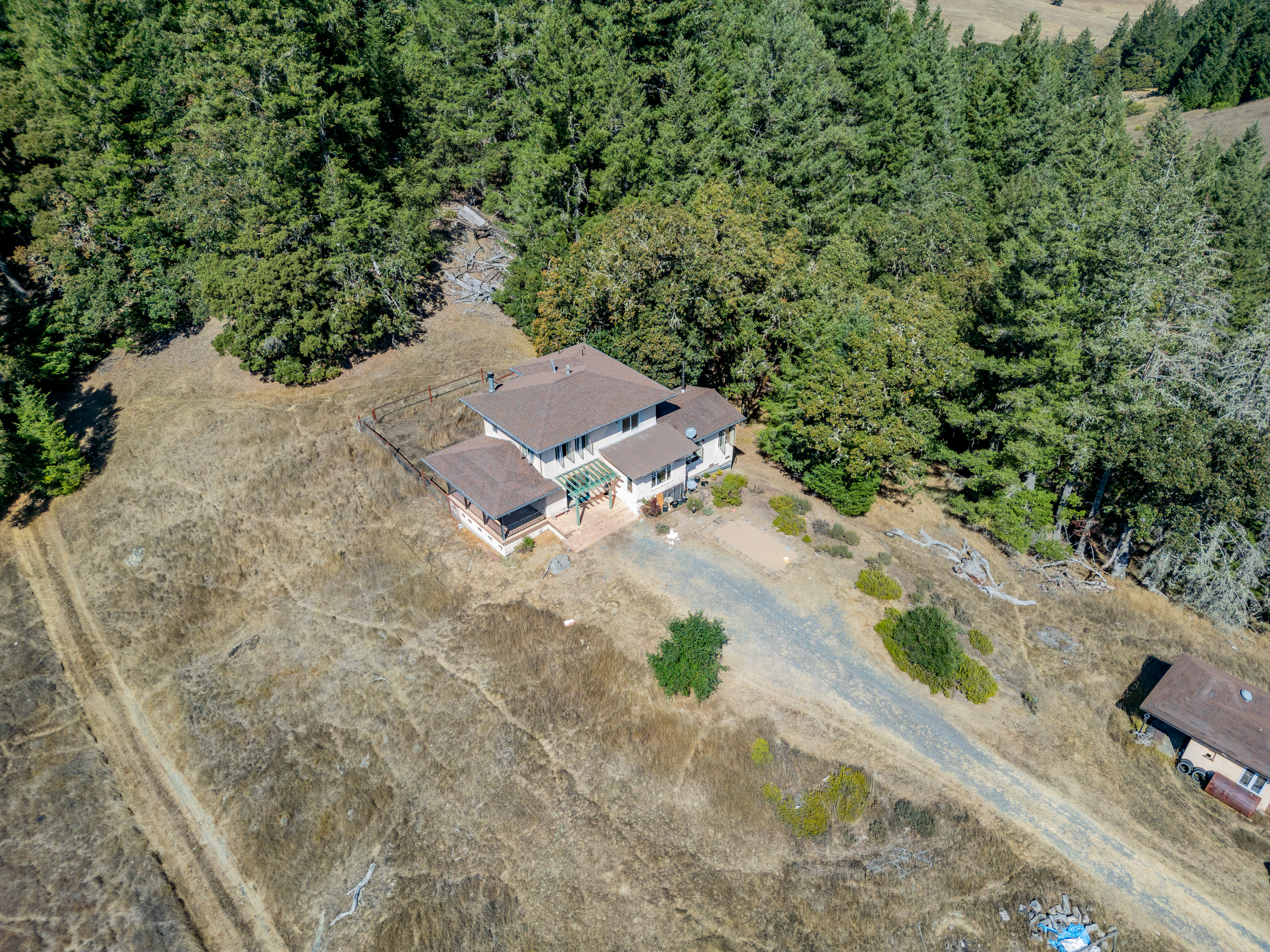 Willits, California, 95490, United States, 2 Bedrooms Bedrooms, ,2 BathroomsBathrooms,Residential,For Sale,1959114