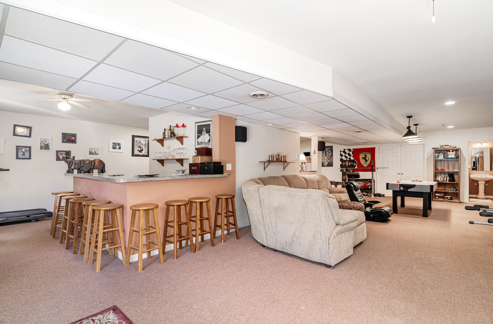 Carlisle, Pennsylvania, 17015, United States, 5 Bedrooms Bedrooms, ,6 BathroomsBathrooms,Residential,For Sale,1979964