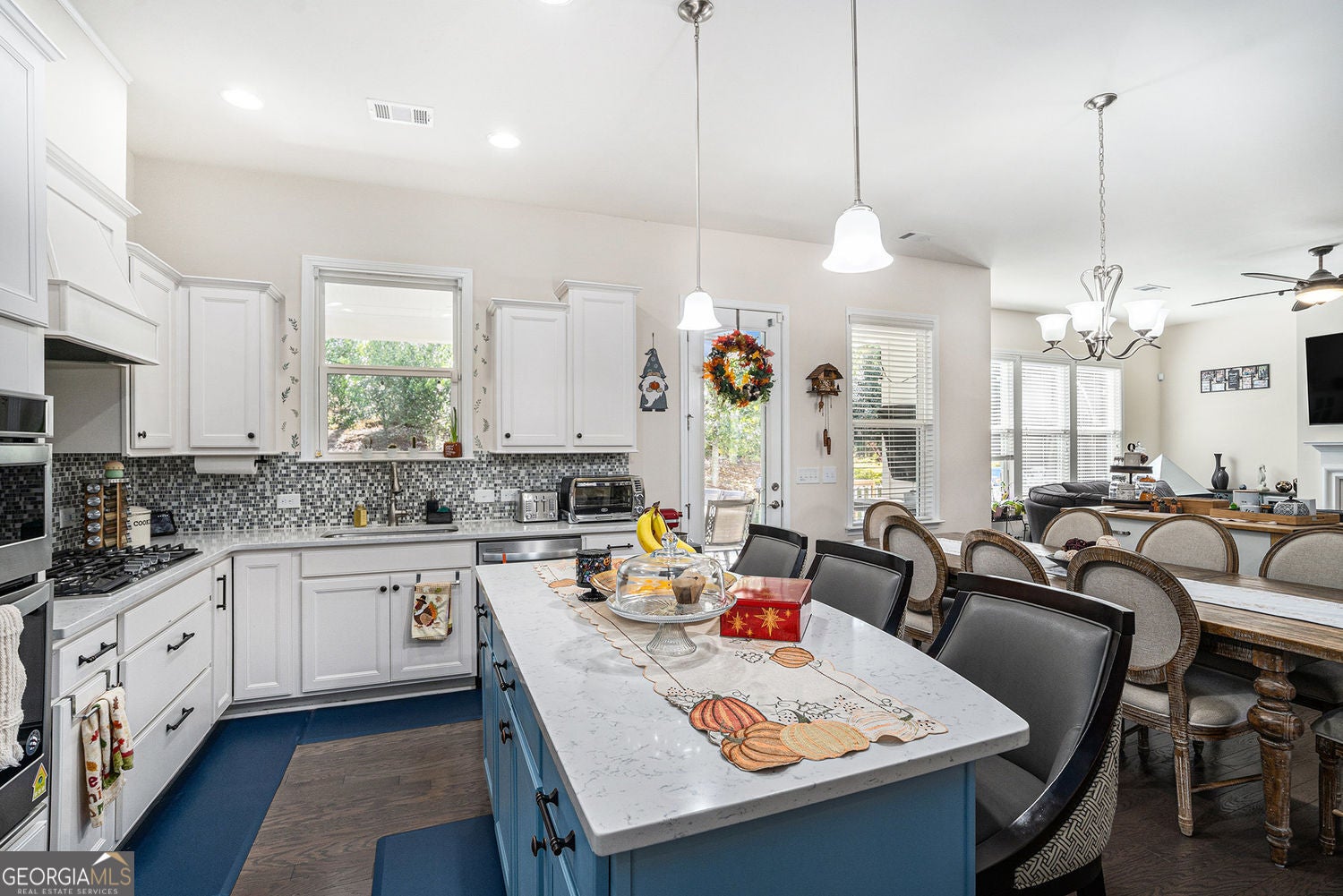 Kennesaw, Georgia, 30152, United States, 5 Bedrooms Bedrooms, ,4 BathroomsBathrooms,Residential,For Sale,1964228