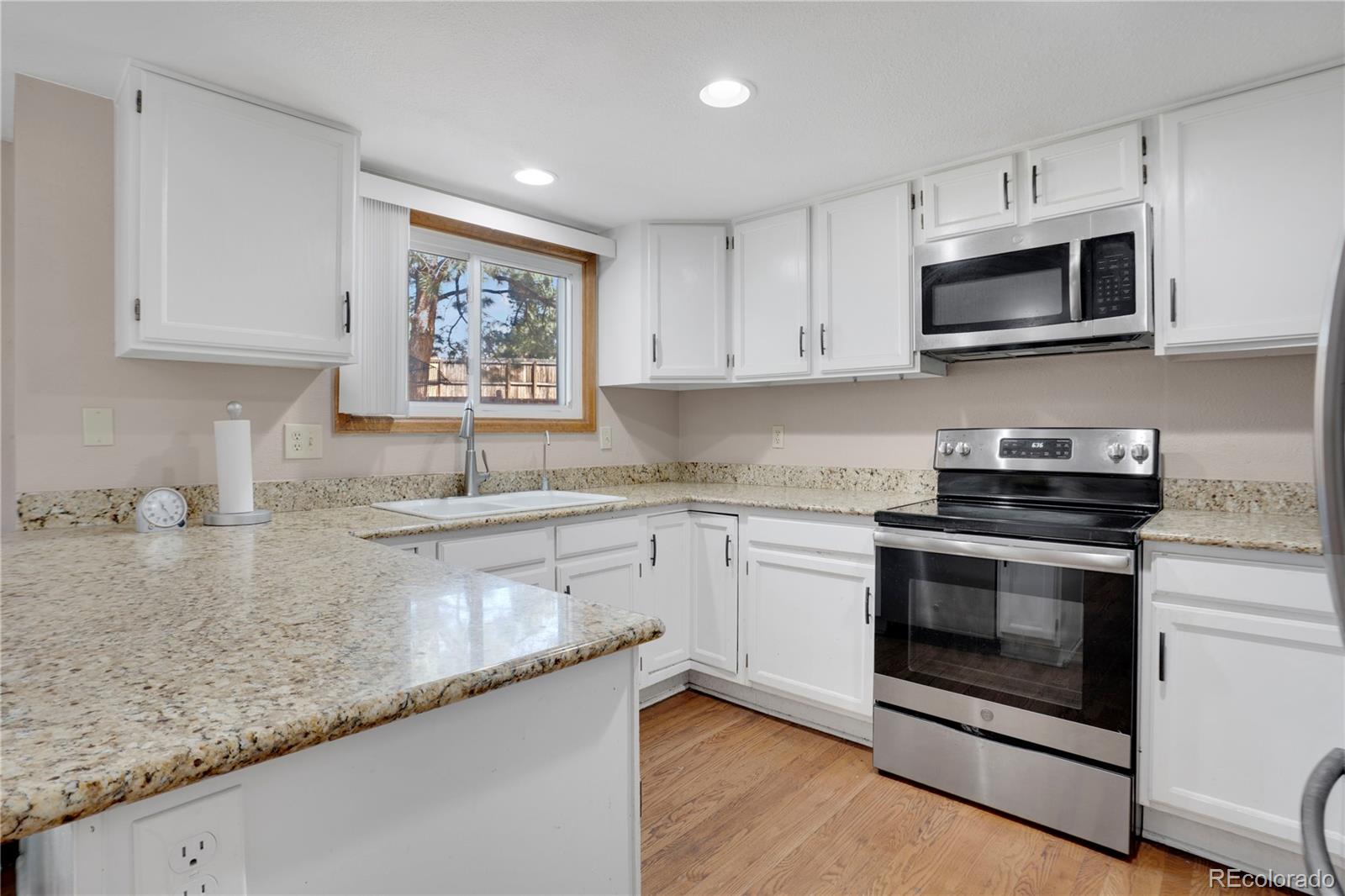 Centennial, Colorado, 80015, United States, 4 Bedrooms Bedrooms, ,3 BathroomsBathrooms,Residential,For Sale,1793969