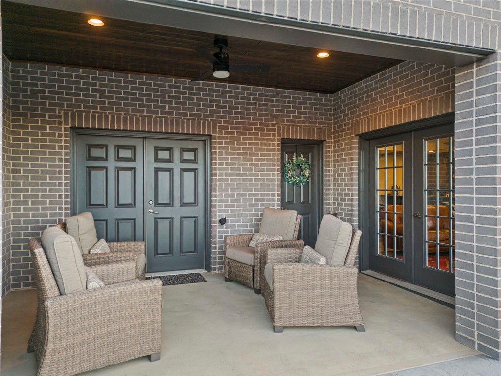 Venetia, Pennsylvania, 15367, United States, 5 Bedrooms Bedrooms, ,6 BathroomsBathrooms,Residential,For Sale,2001561