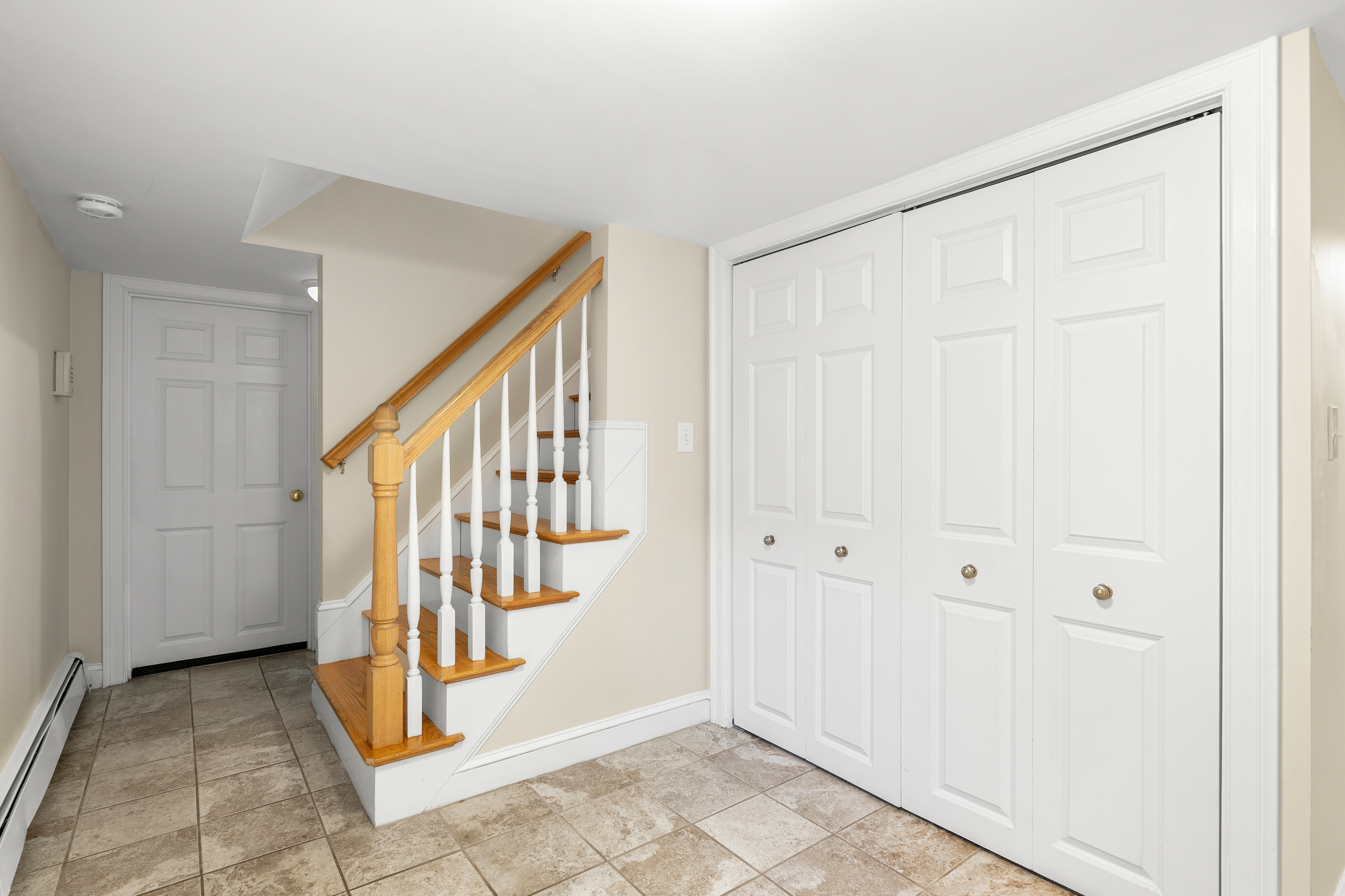  19 Cunningham Circle, Waltham, MA, 02453 - 物件實景