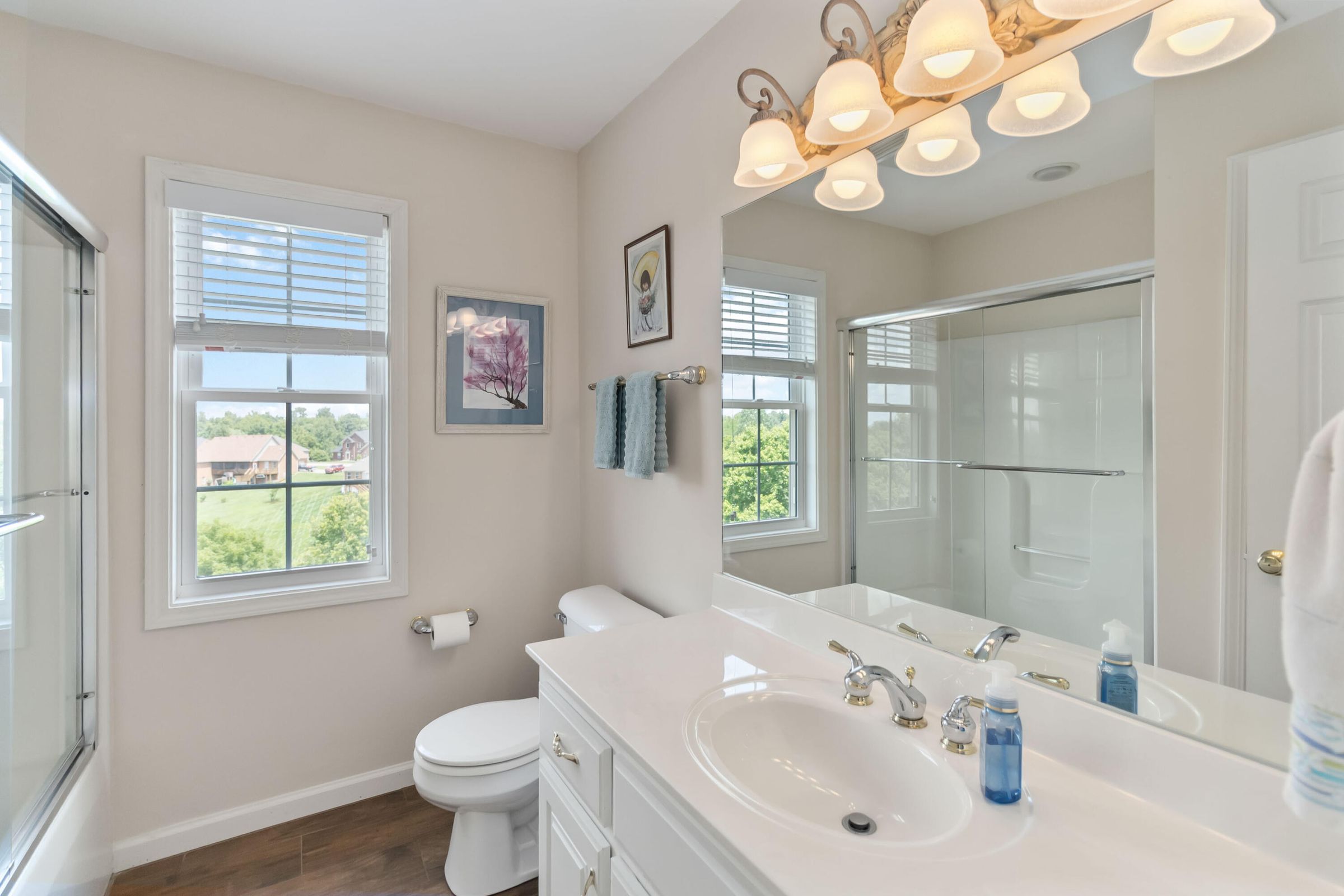 Richmond, Kentucky, 40475, United States, 4 Bedrooms Bedrooms, ,4 BathroomsBathrooms,Residential,For Sale,1910614