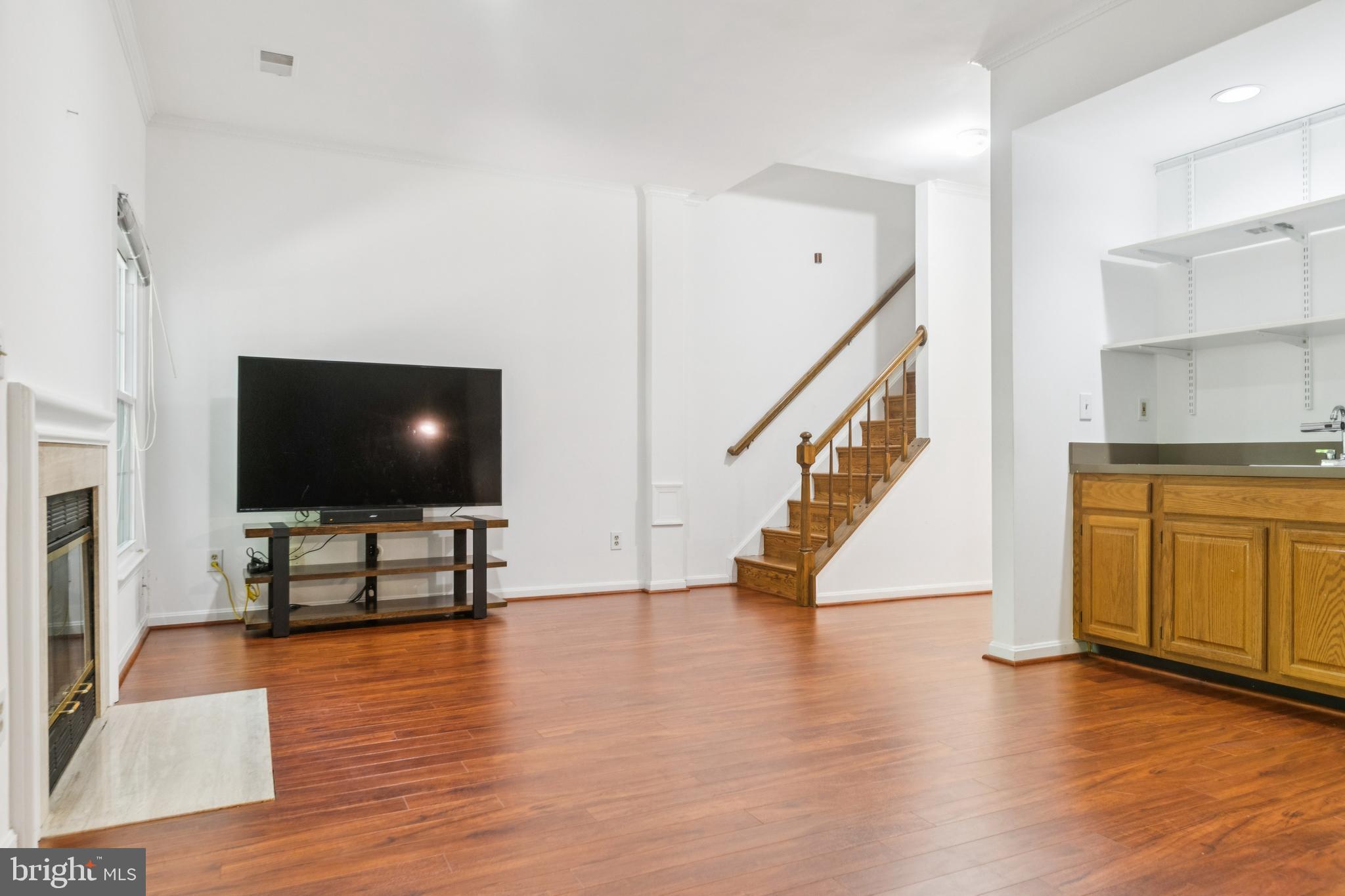 North Potomac, Maryland, 20878, United States, 3 Bedrooms Bedrooms, ,4 BathroomsBathrooms,Residential,For Sale,1923950