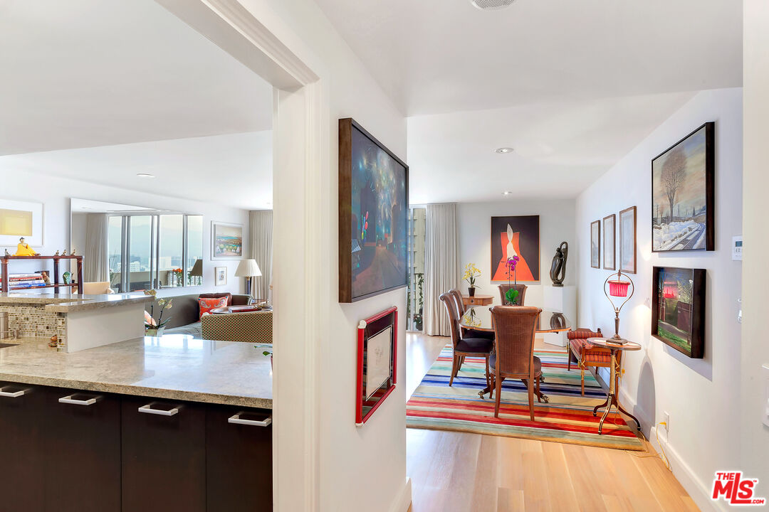 Los Angeles, California, 90067, United States, 1 Bedroom Bedrooms, ,1 BathroomBathrooms,Residential,For Sale,2001995