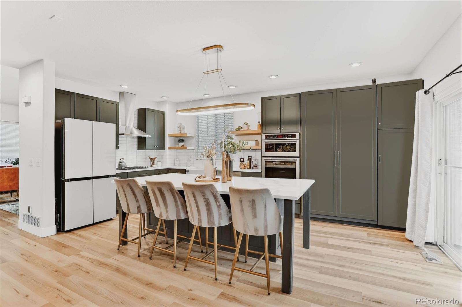 Aurora, Colorado, 80013, United States, 5 Bedrooms Bedrooms, ,3 BathroomsBathrooms,Residential,For Sale,2001899